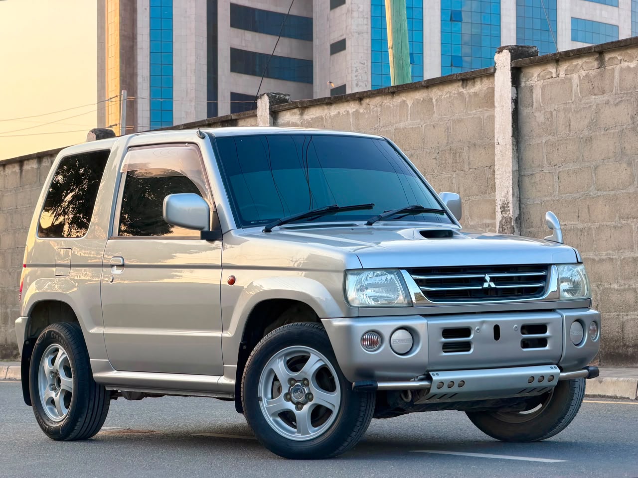 MITSUBISH PAJERO